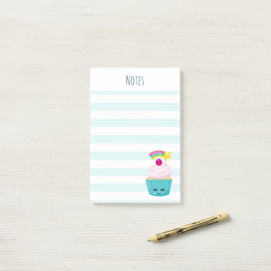 Cute Blue Cupcake met Kawaii Face Post-it® Notes (Op bureau)