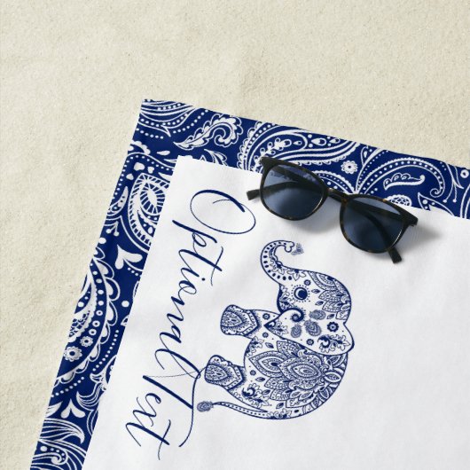 Cute Blue Floral Paisley Elephant Illustration Strandlaken (In situ)