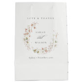 Cute Blush White Meadow Floral Wreath Wedding Medium Cadeauzakje (Achterkant)