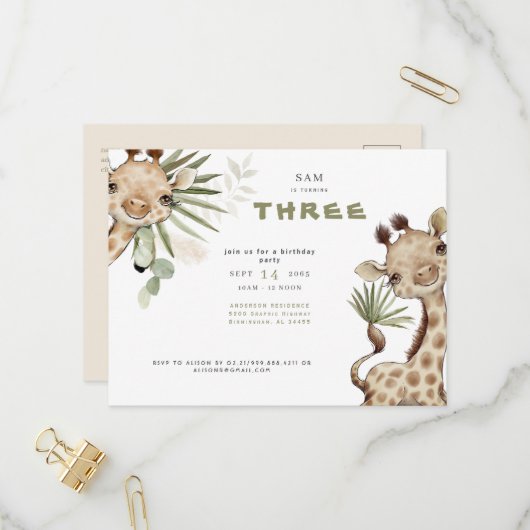 Cute Boho Giraffe Neutral Pampas Birthday Party Uitnodiging Briefkaart (Voorkant / Achterkant in situ)