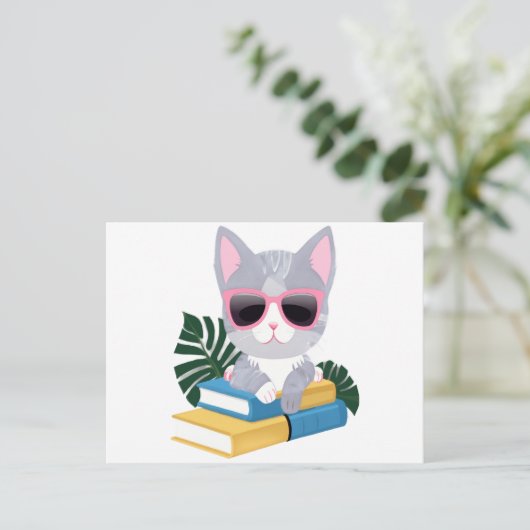 Cute Bookish Cat with Pink Glasses – Kawaii Smart  Briefkaart (Staand voorkant)