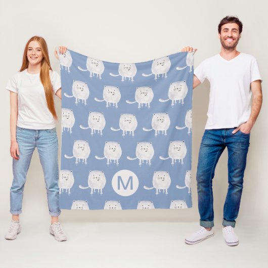 Cute Bouncing White Cat Pattern Monogram Blue Fleece Deken (In situ)