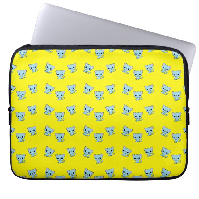 Cute Bouncy Blue kitten op geel Laptop Sleeve (Voorkant)