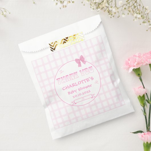 Cute Bow Pastel Roze Geruite Baby Shower Bedankzakje (Gezegeld)