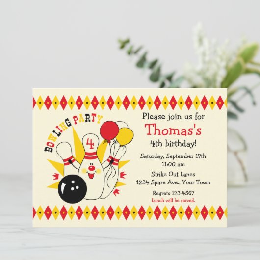 Cute Bowling Pin Birthday Uitnodiging (Staand voorkant)
