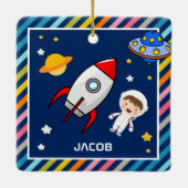 Cute Boy Astronaut Buitenruimte Raketkamer Kinder  Keramisch Ornament (Achterkant)
