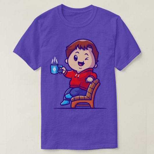 Cute Boy Drink Hot Coffee op stoeltje Cartoon T-shirt (Design voorkant)
