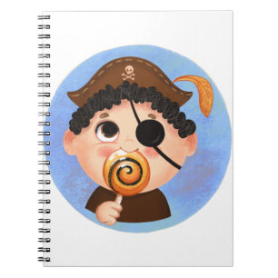 Cute boy in een pirate Halloween-kostuum Notitieboek