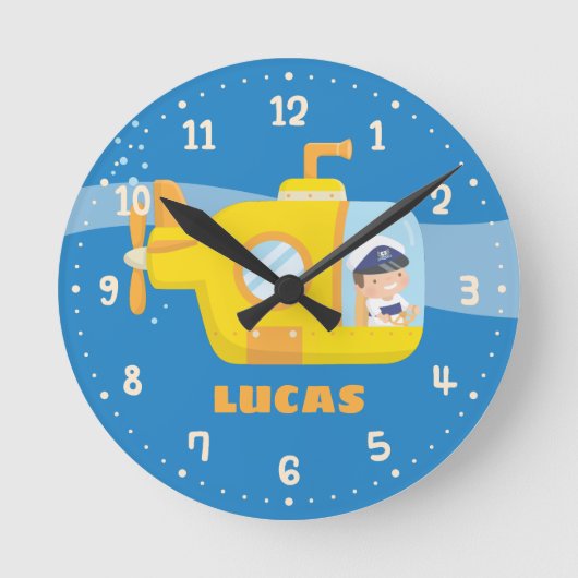 Cute Boy in Submarine Kinder Name Room Wall Clock Ronde Klok (Voorkant)