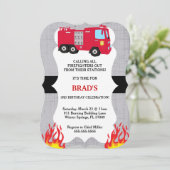 Cute brandweerauto brandweerman verjaardagsuitnodi kaart (Staand voorkant)