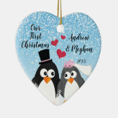 Cute Bride Groom Penguins Ons eerste kerstfeest Keramisch Ornament (Rechts)