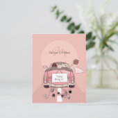 Cute Bride & Groom Pink Getaway Car Invitation Kaart (Staand voorkant)
