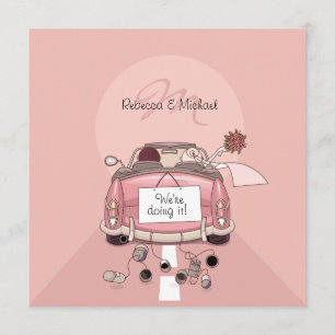 Cute Bride & Groom Pink Getaway Car Invitation Kaart