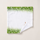 Cute Brown Bunny & Flowers on White Bad Handdoek (Wasdoekje)