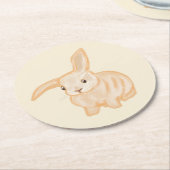 Cute Brown Bunny Rabbit - transparant op beige. Ronde Kartonnen Onderzetter (Gebogen)