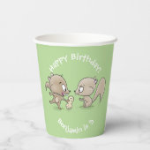 Cute brown eekhoorns die een pinda cartoon delen papieren bekers (Achterkant)