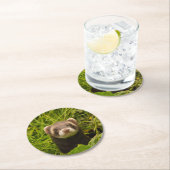 Cute Brown Ferret in de Grass Foto Ronde Kartonnen Onderzetter (Insitu)