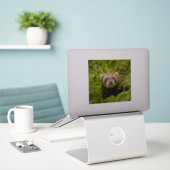 Cute Brown Ferret in de Grass Foto Sticker (Laptop op bureau)