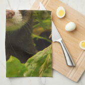 Cute Brown Ferret in de Grass Theedoek (Quarter Fold)