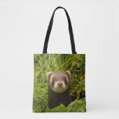 Cute Brown Ferret in de Grass Tote Bag (Voorkant)