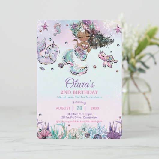 Cute Brown Mermaid onder het Zee Narwhal Birthday Kaart (Staand voorkant)