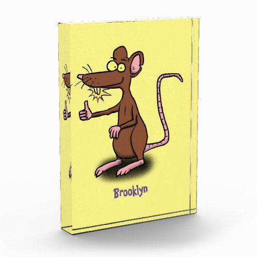 Cute brown rat duikt op cartoon fotoblokken (Links)