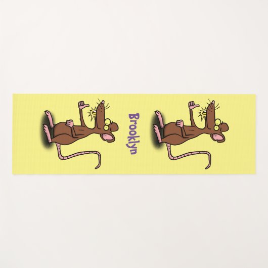 Cute brown rat duikt op cartoon yogamat (Voorkant (horizontaal))