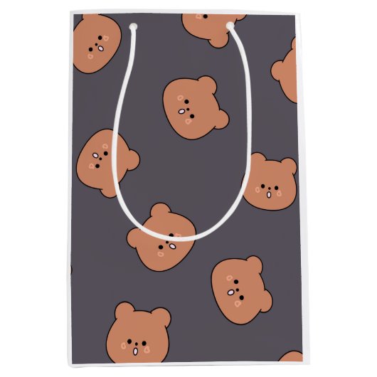 Cute Brown Teddy Bear Face Pattern Dark Blue Medium Cadeauzakje (Voorkant)