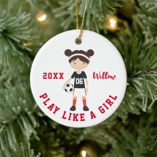 Cute Brunette Girl Soccer Persoonlijke Kerstmis Keramisch Ornament (Boom)