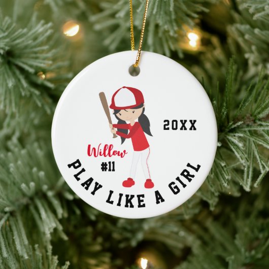 Cute Brunette Girl Softball Player Keramisch Ornament (Boom)