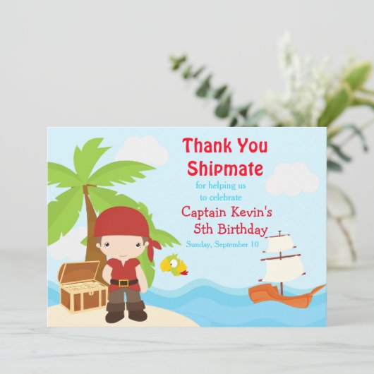 Cute Brunette Pirate Boy Birthday Party Bedankkaart (Staand voorkant)