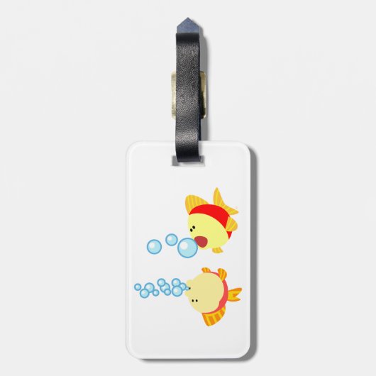 Cute Bubbling Cartoon Fish Bagagelabel (Achterkant verticaal)