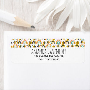 Cute Bumble Bee and Rainbows Pattern Etiket