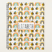 Cute Bumble Bee and Rainbows Pattern Planner (Voorkant)
