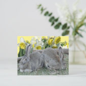 Cute Bunnies Daffodils Cust. DIY BRIEFKAART (Staand voorkant)