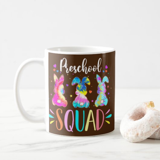 Cute Bunnies Preschool Teacher Squad Easter Day Koffiemok (Met donut)