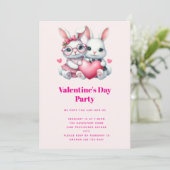 Cute Bunnies Sharing a Heart Valentine's Party Kaart (Staand voorkant)