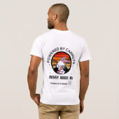 Cute Bunny Hugging Carrot Retro Sunset T-Shirt  (Achterkant volledig)