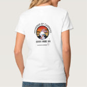 Cute Bunny Hugging Carrot Retro Sunset T-Shirt (Achterkant)