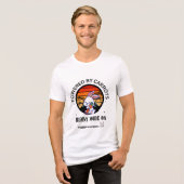 Cute Bunny Hugging Carrot Retro Sunset T-Shirt  (Voorkant volledig)