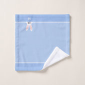 Cute Bunny & Monogram op Lichtblauw Bad Handdoek (Wasdoekje)