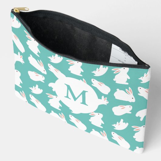 Cute Bunny Rabbit Pattern op Blauwgroen Monogram Etui (Open)