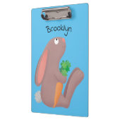 Cute bunny rabbit, zittend met wortelcartoon klembord (Links)