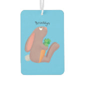 Cute bunny rabbit, zittend met wortelcartoon luchtverfrisser (Achterkant)