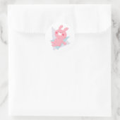 Cute bunny with heart nose ronde sticker (Tas)