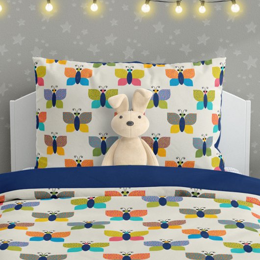 Cute Butterfly Pattern on Cream Kussensloop