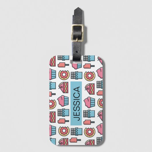 Cute Cakes and Desserts Pattern Personalized Bagagelabel (Voorkant (verticaal))