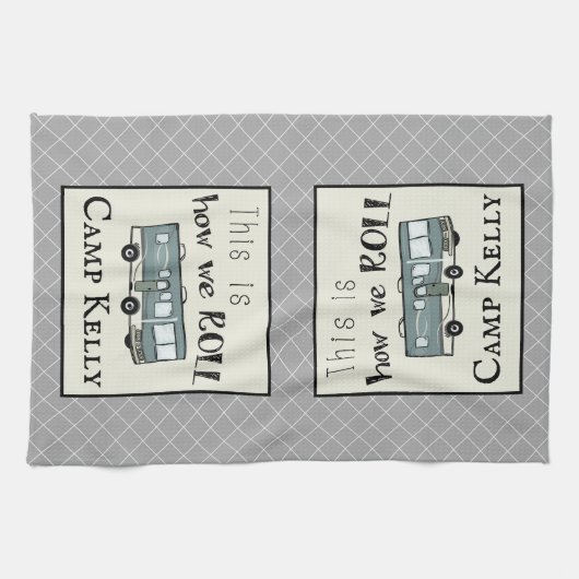 Cute Camping RV "Dit is hoe we werken", gepersonal Theedoek (Horizontaal)