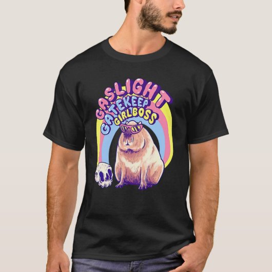 Cute Capybara Gaslight Gatekeep Girlbaas T-shirt (Voorkant)