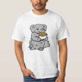 Cute Cartoon Elephants Eating Peanuts Fun Art T-shirt (Voorkant)